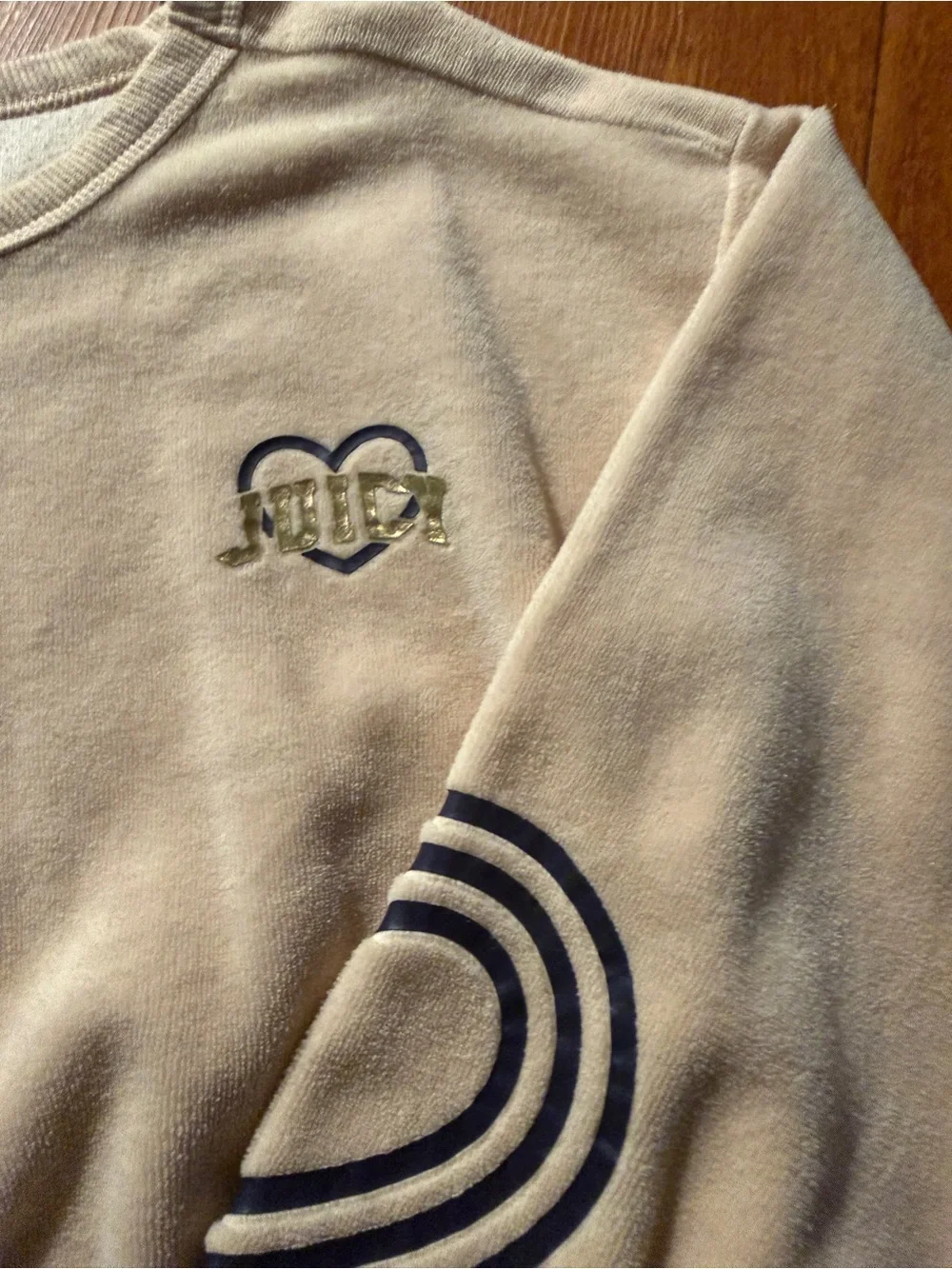 Y2K Juciy Couture Cream Pullover Sweatshirt with Navy Heart and Sleeve Stripes